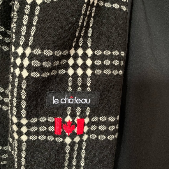 Le Chateau Blazer - Picture 2 of 3